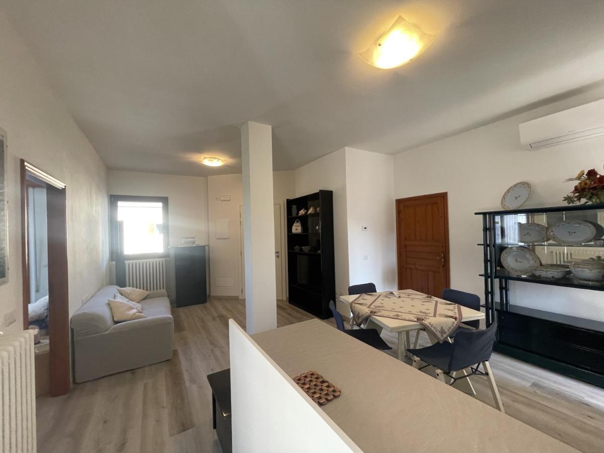 Oasi Di Relax Appartement Santa Maria di Scacciano Buitenkant foto